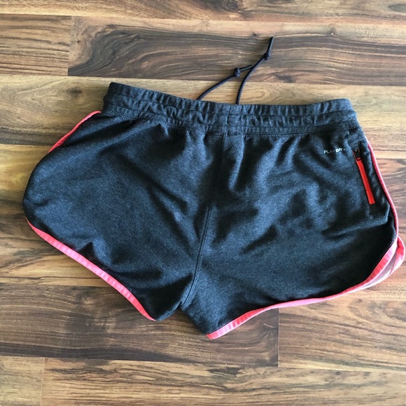 Reebok play dry shorts - Picture 4 of 7